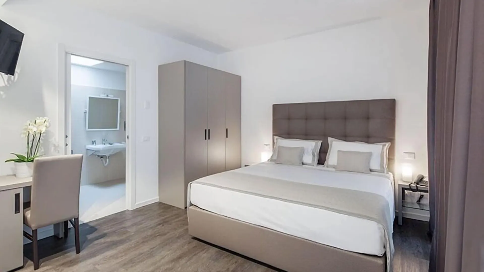 **** מלון דירות Hotel Studio Inn Centrale & Milano Urban Padel איטליה