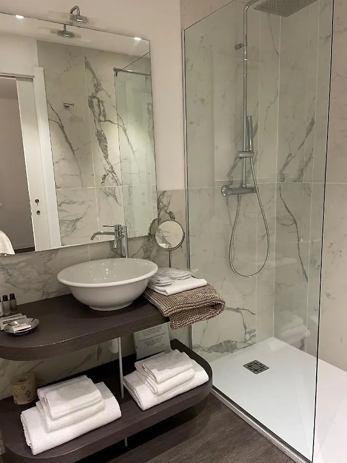 Hotel Studio Inn Centrale & Milano Urban Padel מלון דירות מילאנו