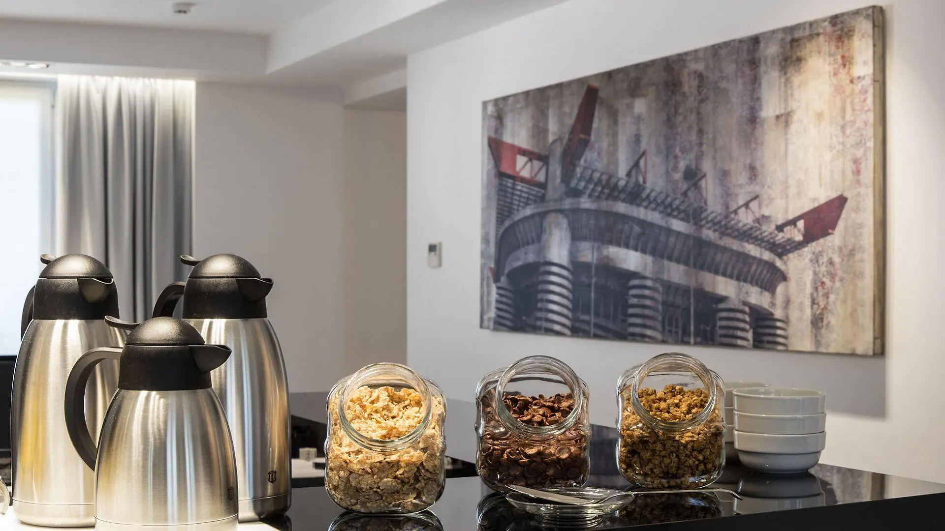 Hotel Studio Inn Centrale & Milano Urban Padel Milan